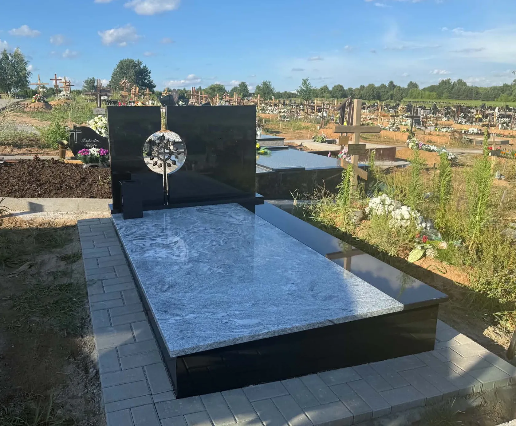 Traditional gravesite